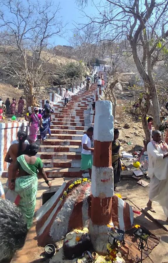 Manyamkonda Sri Lakshmi Venkateshwara Swamy Temple Mahbubnagar Photos23