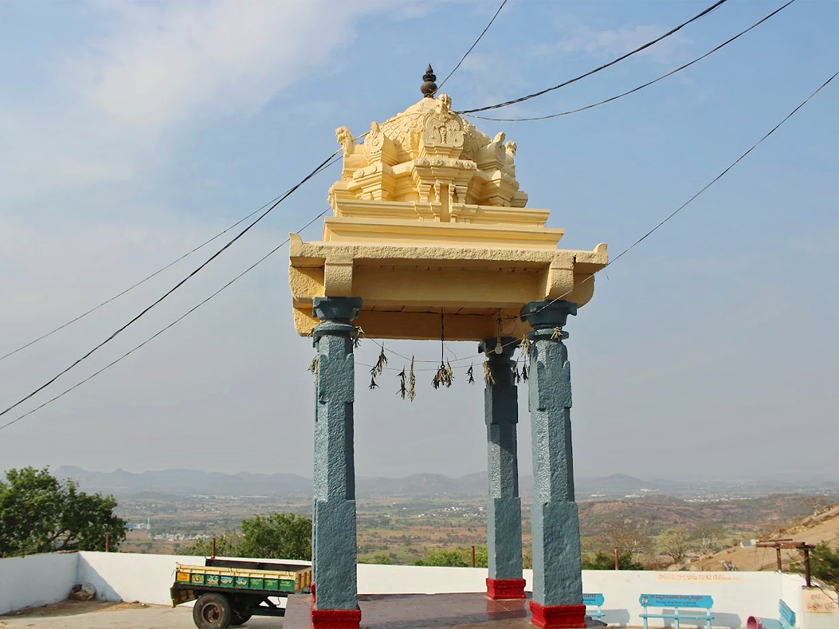 Manyamkonda Sri Lakshmi Venkateshwara Swamy Temple Mahbubnagar Photos26