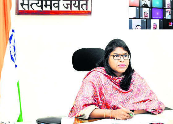 వినియోగంలోకి తోపుడు రిక్షాలు 1