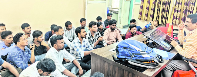 జీడీపీలో మూడో అతిపెద్ద దేశంగా భారత్ 2