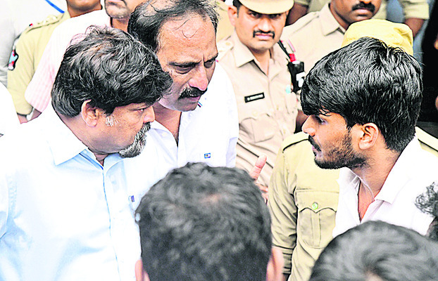 ఆకలి కేకలు3