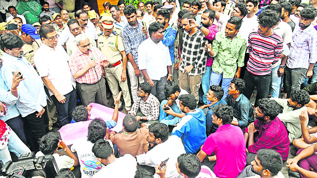 ఆకలి కేకలు4