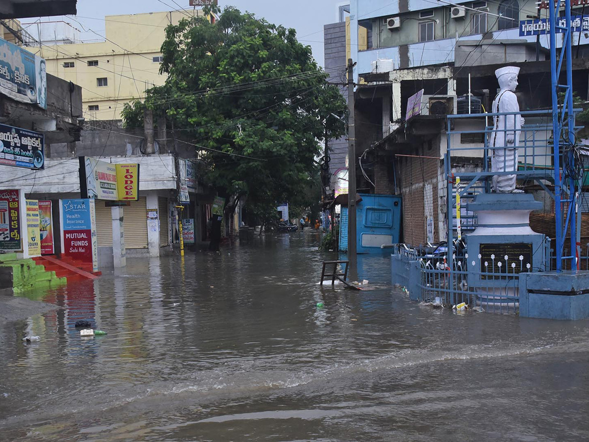 Heavy Rain in Karimnagar Photos2