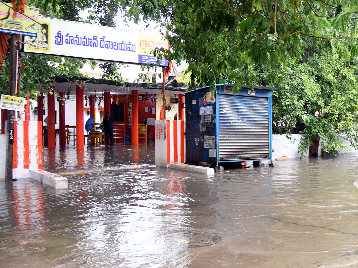 Heavy Rain in Karimnagar Photos24