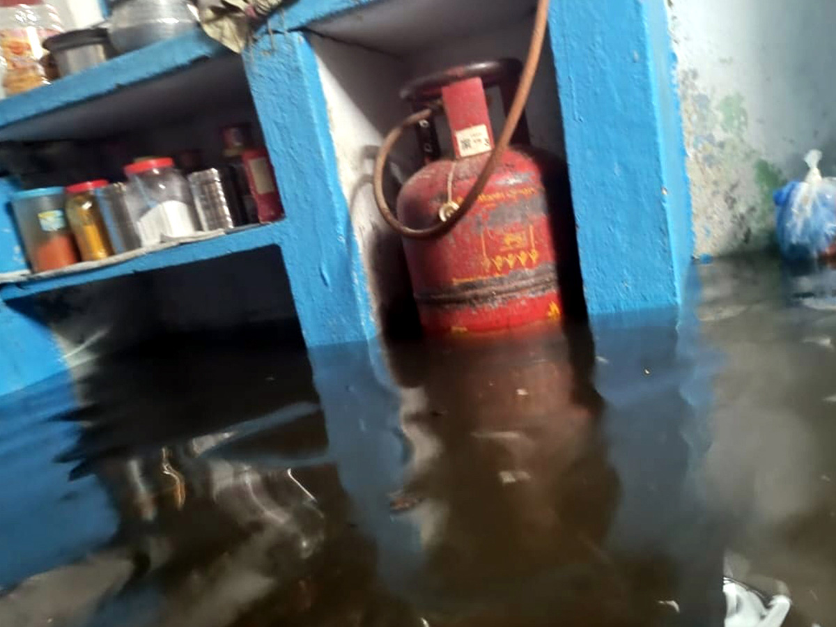 Heavy Rain in Karimnagar Photos25