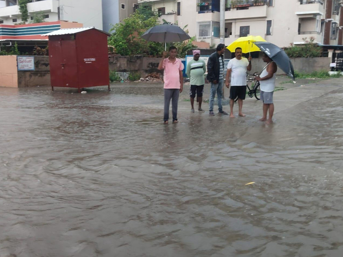 Heavy Rain in Karimnagar Photos28