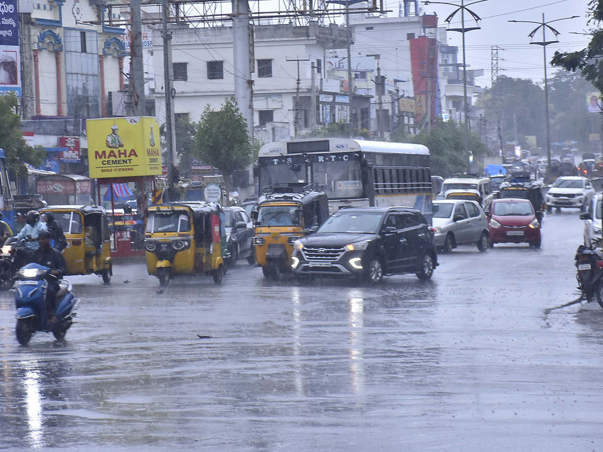 Heavy Rain in Karimnagar Photos33