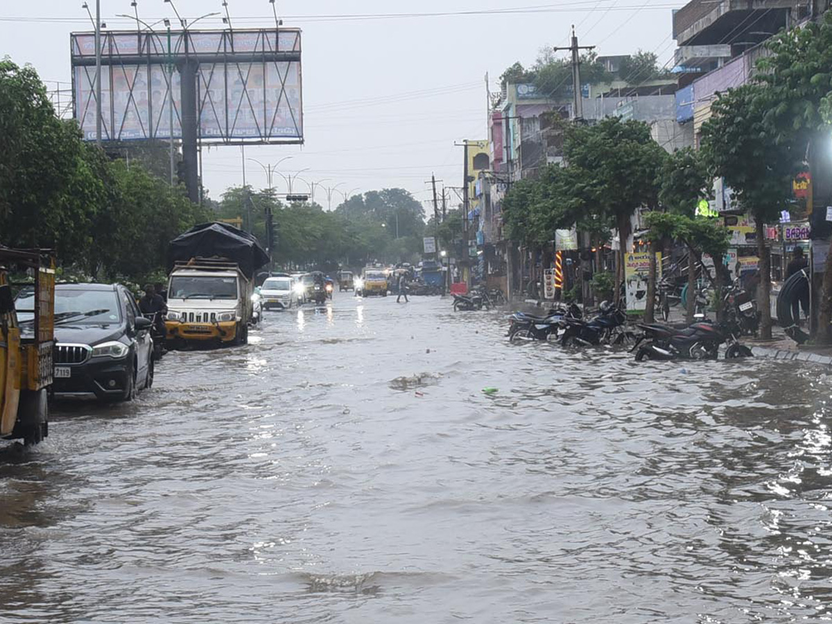 Heavy Rain in Karimnagar Photos4