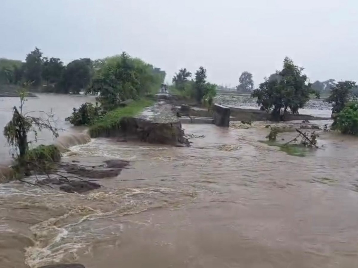 Heavy Rain in Karimnagar Photos5