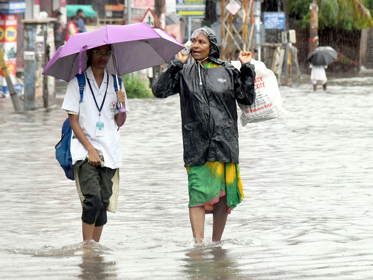 Heavy Rain in Karimnagar Photos8
