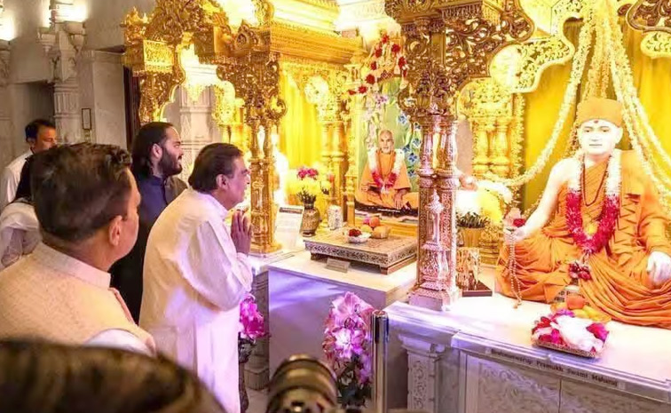 Mukesh Ambani, Radhika Merchant, Anant Ambani Spiritual Visit To Londons Swaminarayan Temple Photos2