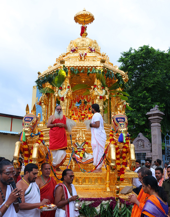 Swarna Rathotsavam Celebration Grandly Held In Srisailam 4
