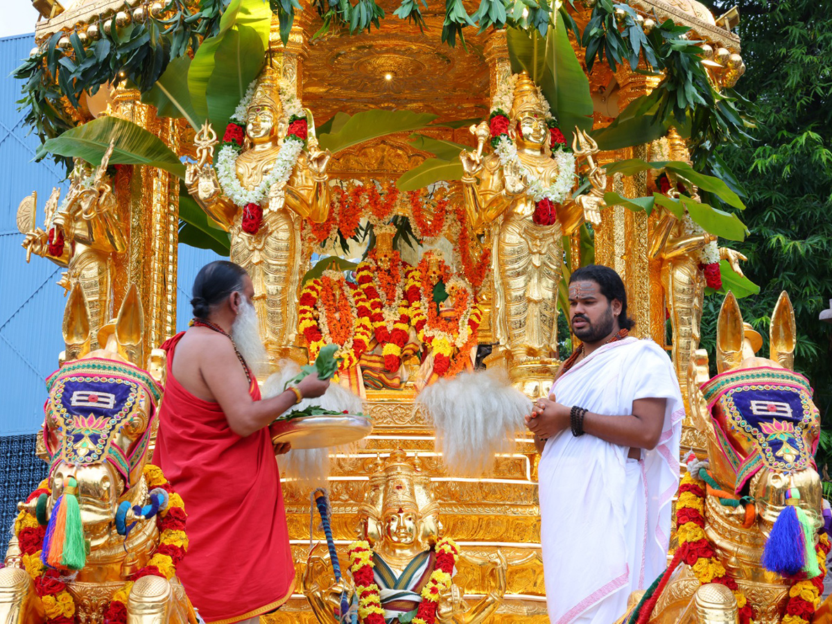 Swarna Rathotsavam Celebration Grandly Held In Srisailam 6