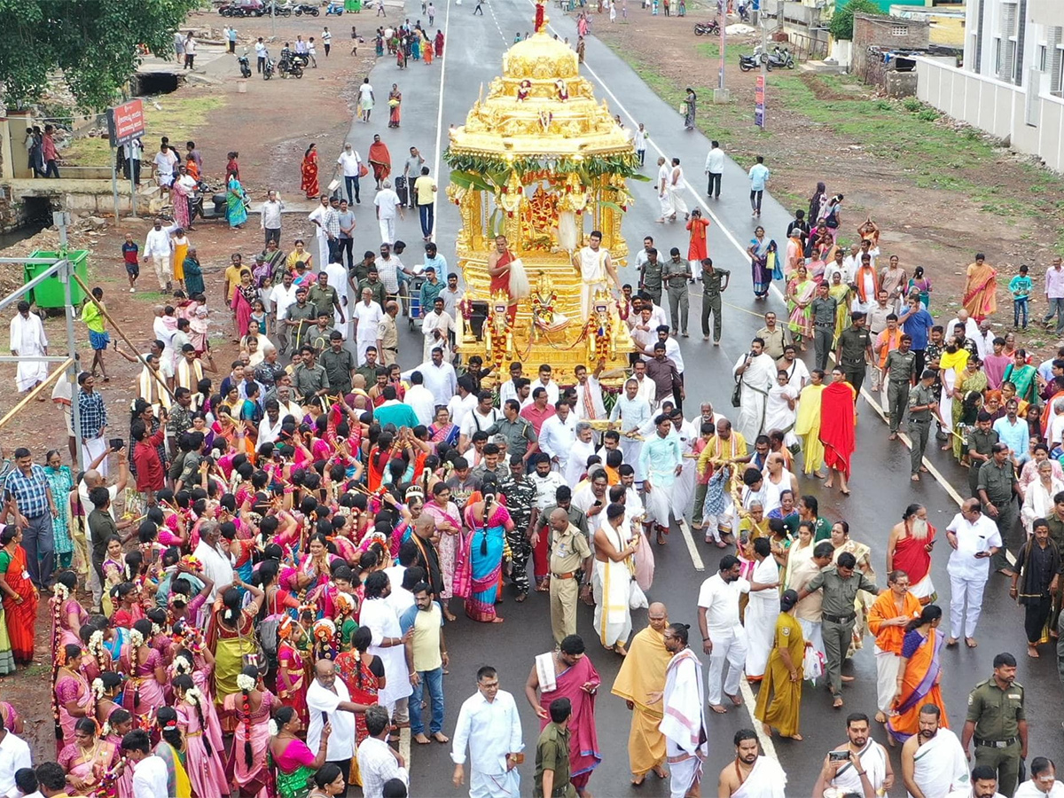 Swarna Rathotsavam Celebration Grandly Held In Srisailam 7