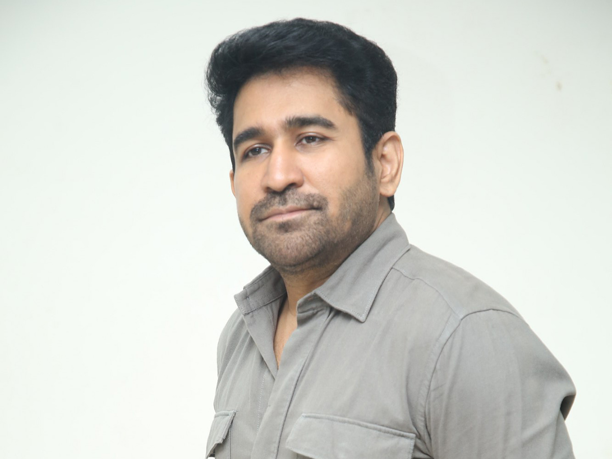 Vijay Antony Bhadrakali Movie Teaser Launch Event 14