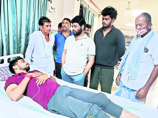 ‘టీడీపీ కార్యకర్తలు చెప్పిన వారికే ఎరువులు’ 1