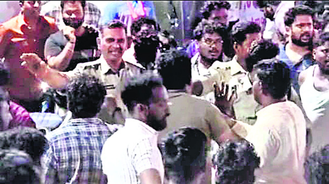 నిందితులకు వైద్య పరీక్షలు 1