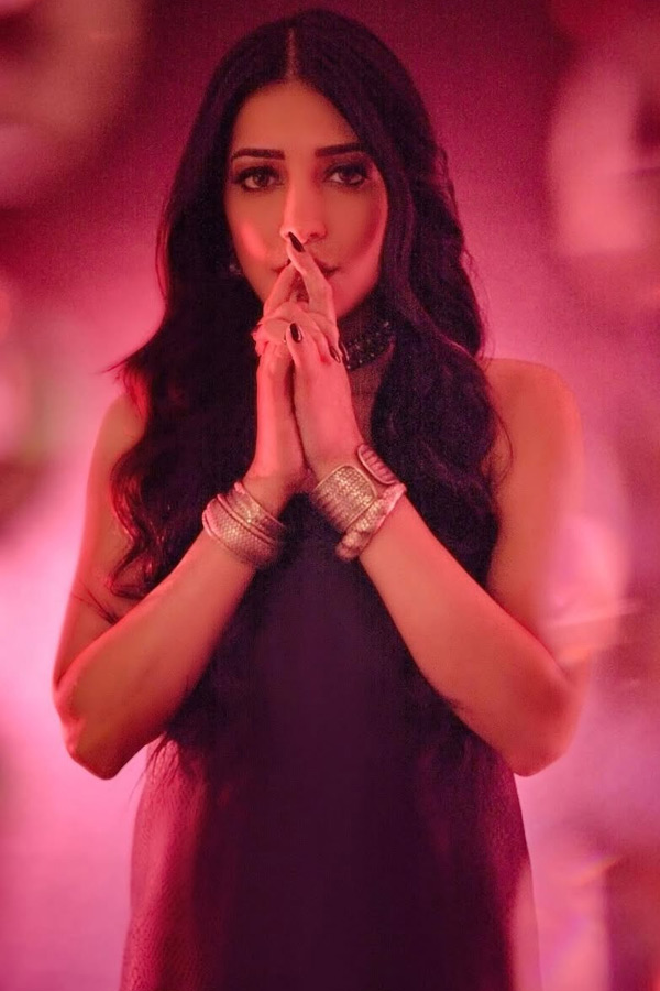 Actress Shruti Haasan completes 16 years In The industry Details Photos12