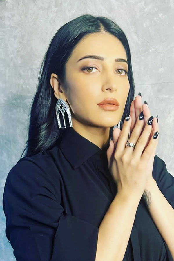 Actress Shruti Haasan completes 16 years In The industry Details Photos14