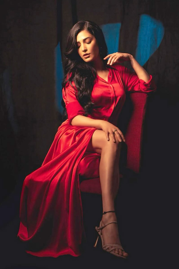 Actress Shruti Haasan completes 16 years In The industry Details Photos10