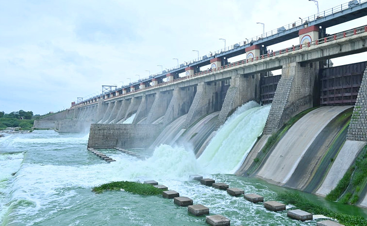 Officials Lifted Gates Of Musi Project Photos1