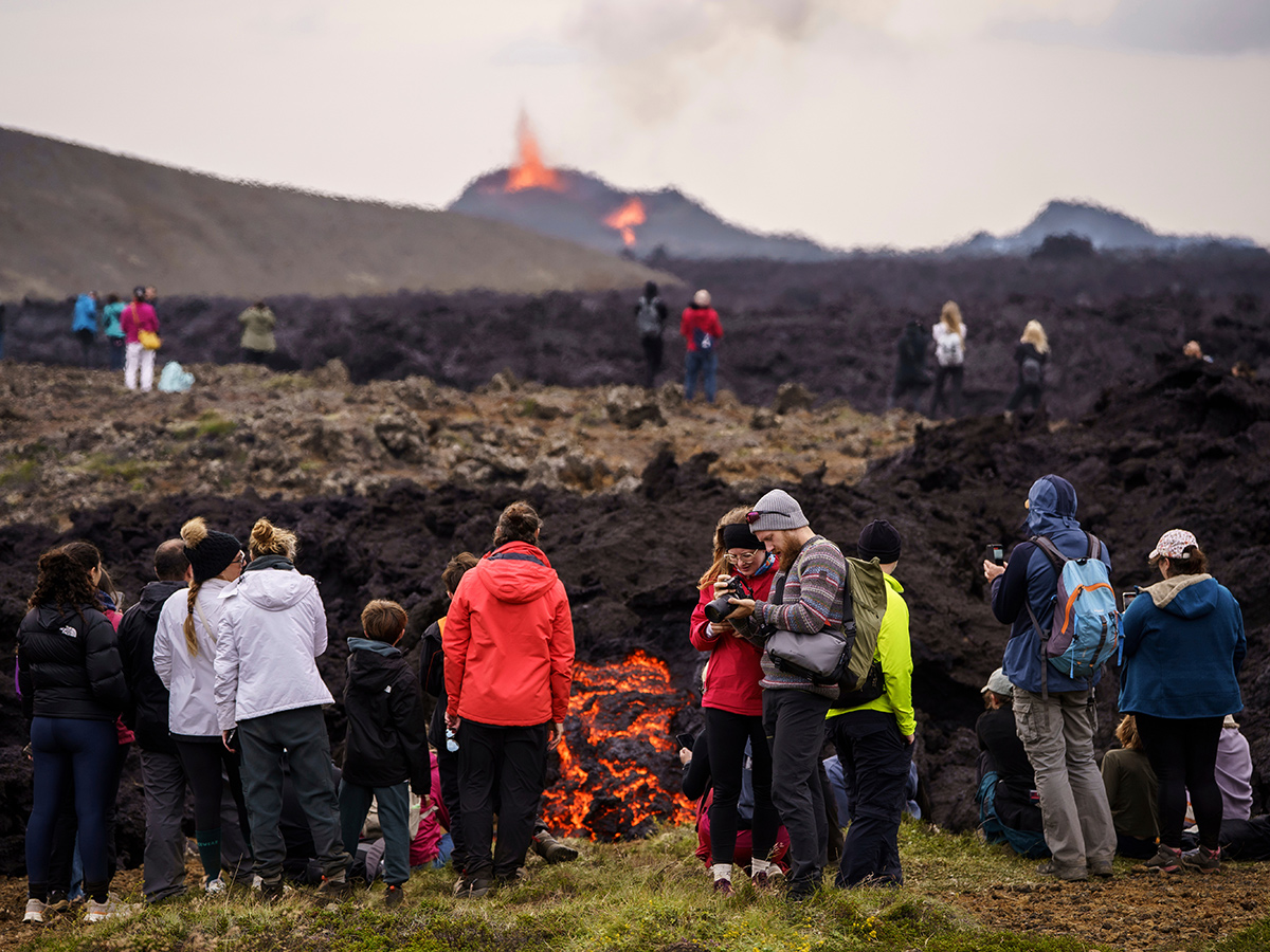 volcanic eruption on the Reykjanes Peninsula in Iceland2