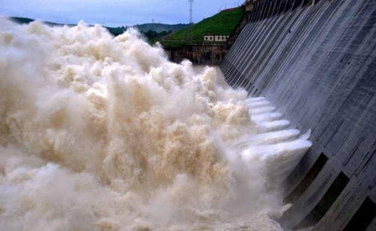 20 Gates Opened At Hirakud Dam Photos5