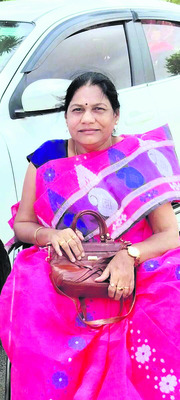వేలల్లో దరఖాస్తులు.. పదుల్లో యూనిట్లు 2