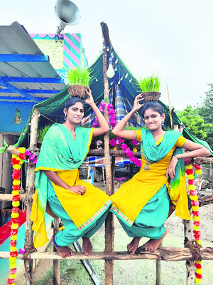 బంజారాల బతుకమ్మ తీజ్‌1