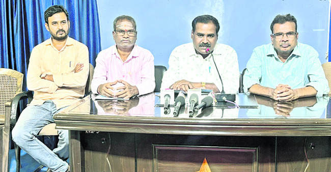 రేపు జిల్లా స్థాయి పత్రికా దినోత్సవం 1