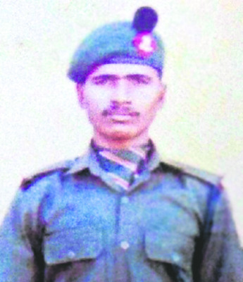  అమరులారా వందనం  
3