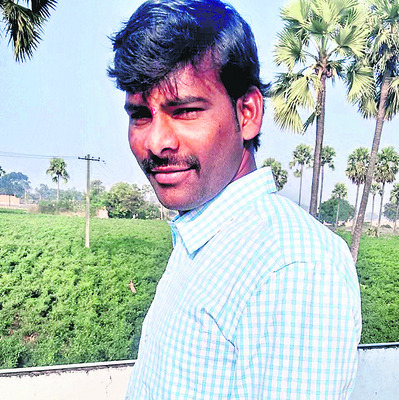 బిడ్డల పుట్టినరోజు.. తండ్రి మృతి
1