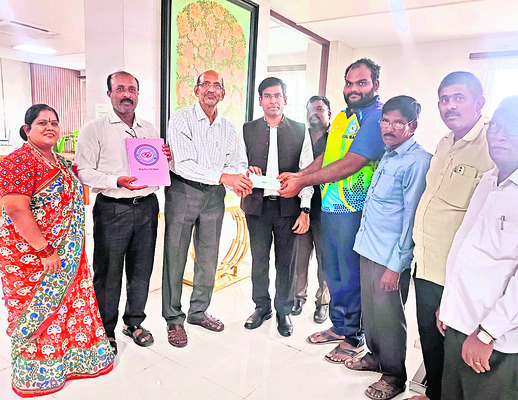 థియేటర్‌ గొడవపై కేసు నమోదు 
1