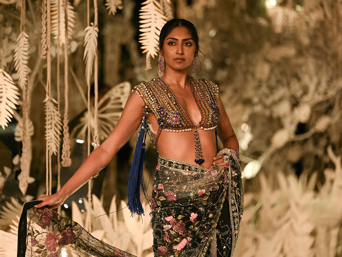 Designer Suneet Varma Collection At FDCI India Couture Week 2025 In New Delhi13