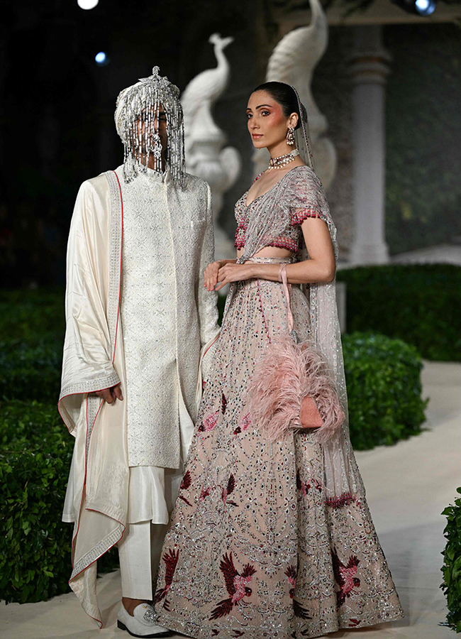 Designer Suneet Varma Collection At FDCI India Couture Week 2025 In New Delhi27