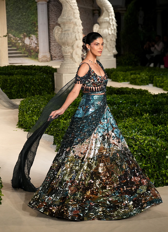 Designer Suneet Varma Collection At FDCI India Couture Week 2025 In New Delhi5