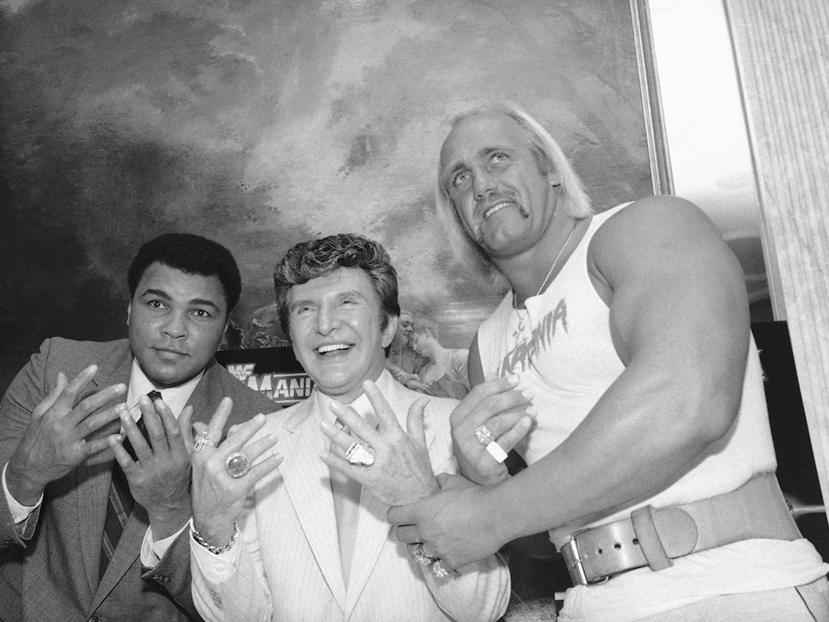 Hulk Hogan WWE Hall of Famer And Wrestling Legend Photos13