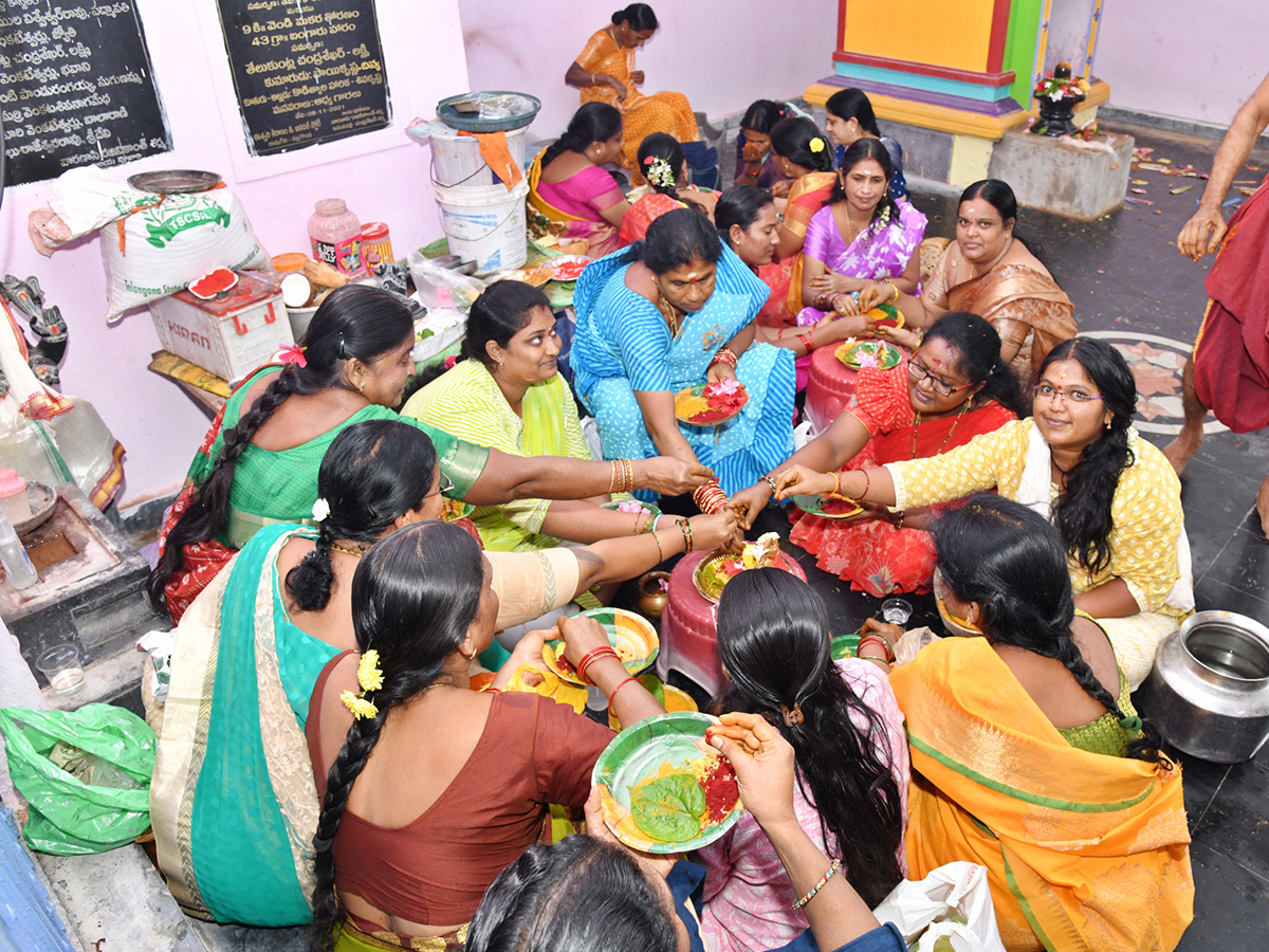 Sravana Sukravaram 2025 Telugu States Photos23