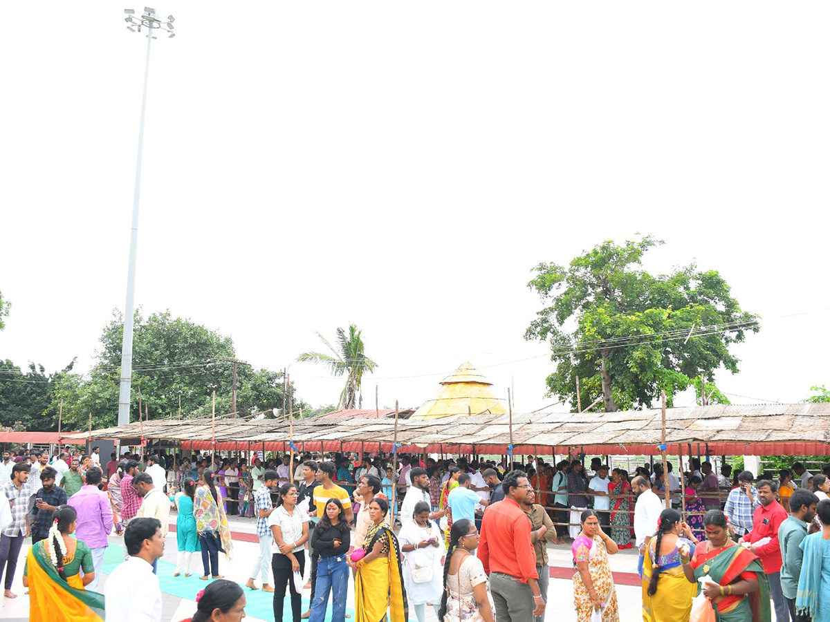 Sravana Sukravaram 2025 Telugu States Photos25