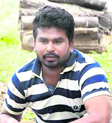 కనిపిస్తే సమాచారం ఇవ్వండి
1