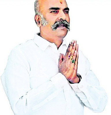 బాధిత కుటుంబానికి పరామర్శ 2