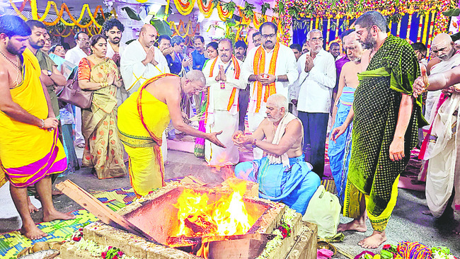 సత్యదేవా జయము.. జయము1