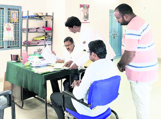 రామయ్యకు సువర్ణ తులసీ అర్చన2