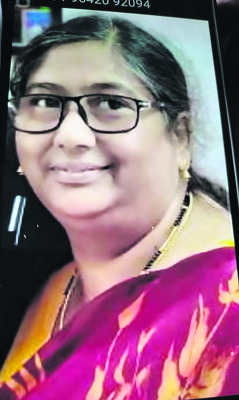 వైద్యశాలకు వెళ్తుండగా.. 1