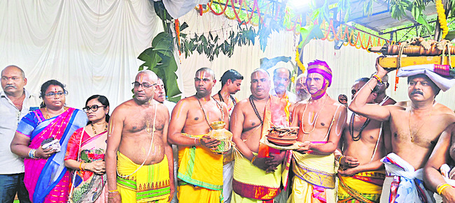 ఘనంగా కుంభాభిషేక మహోత్సవాలు 1