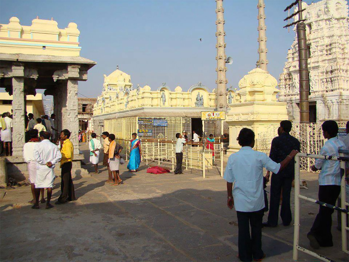 Devotional : Penna Ahobilam Near Anantapuramu Andhra Pradesh Photos 23