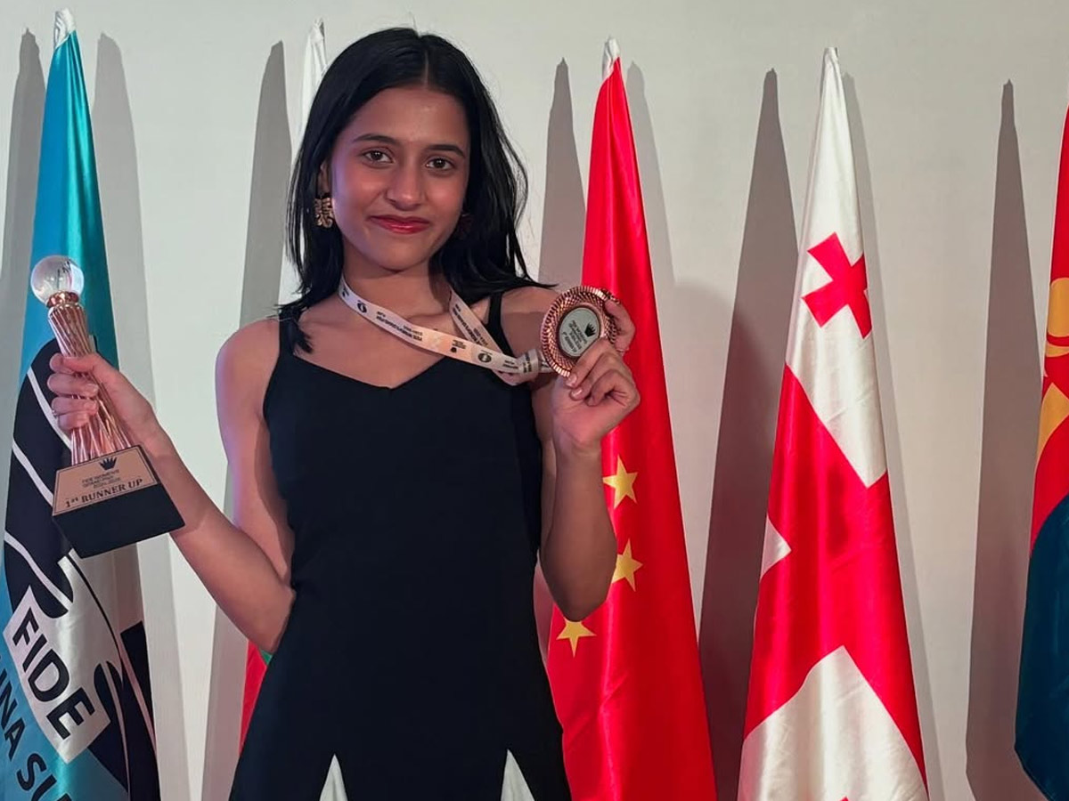 Divya Deshmukh is the first Indian woman champion, Becomes Grandmaster Photos5