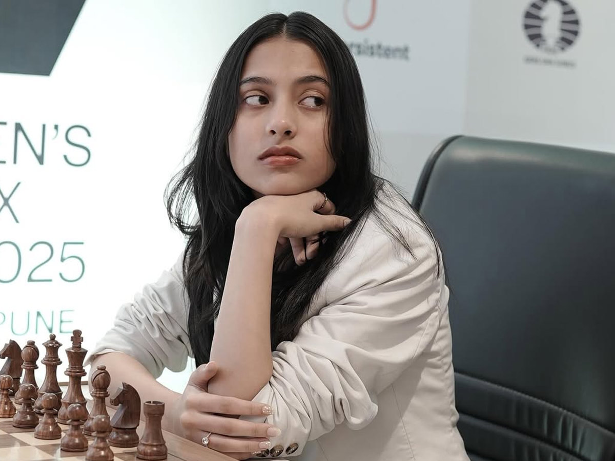 Divya Deshmukh is the first Indian woman champion, Becomes Grandmaster Photos6