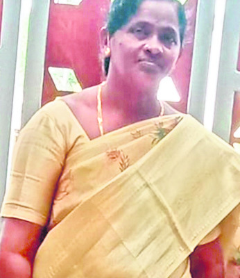 రోడ్డెక్కని మహిళల ఉచిత బస్సు!1