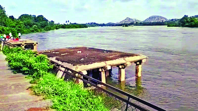 తుంగభద్ర వరద యథాతథం1